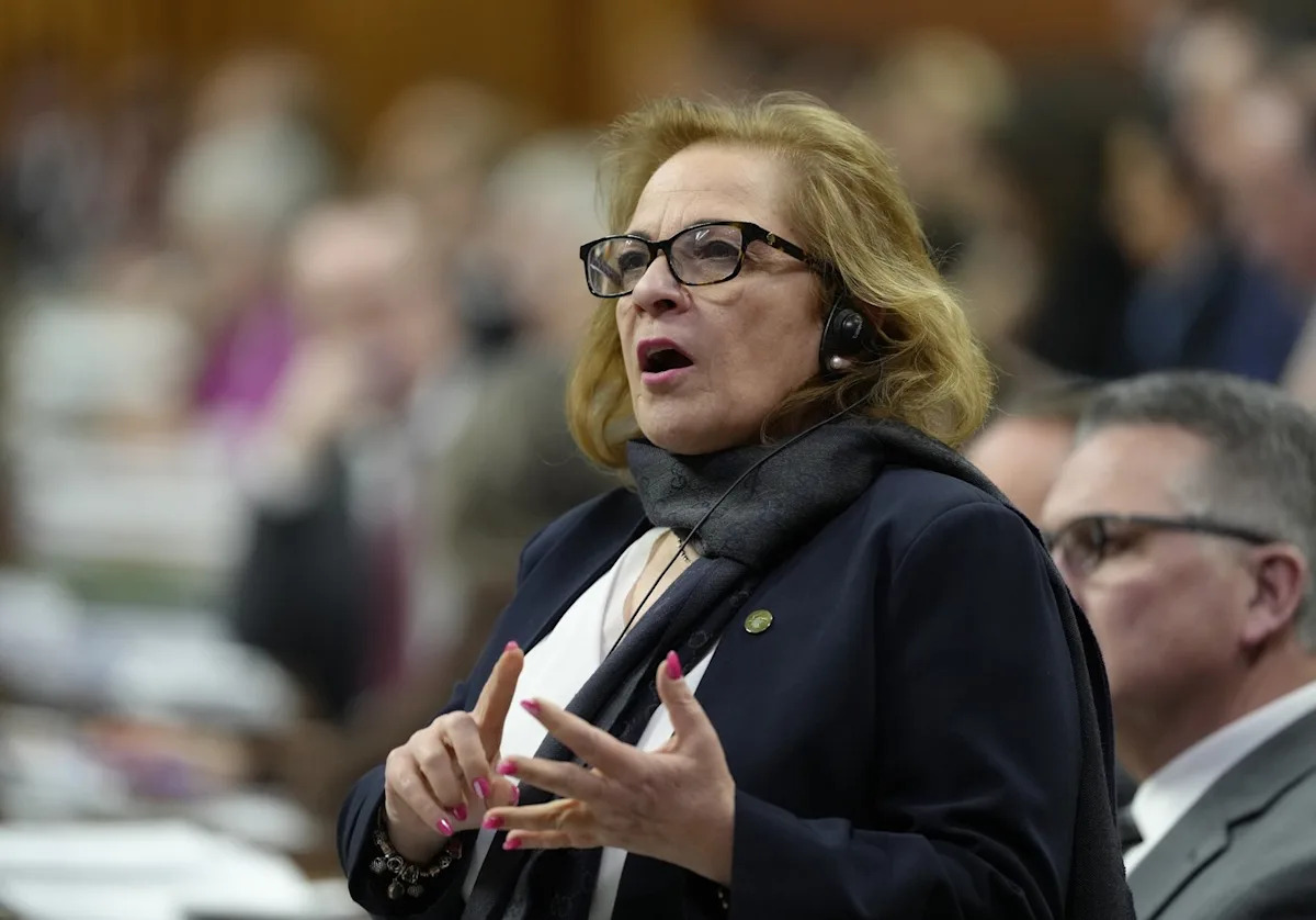 Ottawa extends express immigration entry to researchers, military applicants