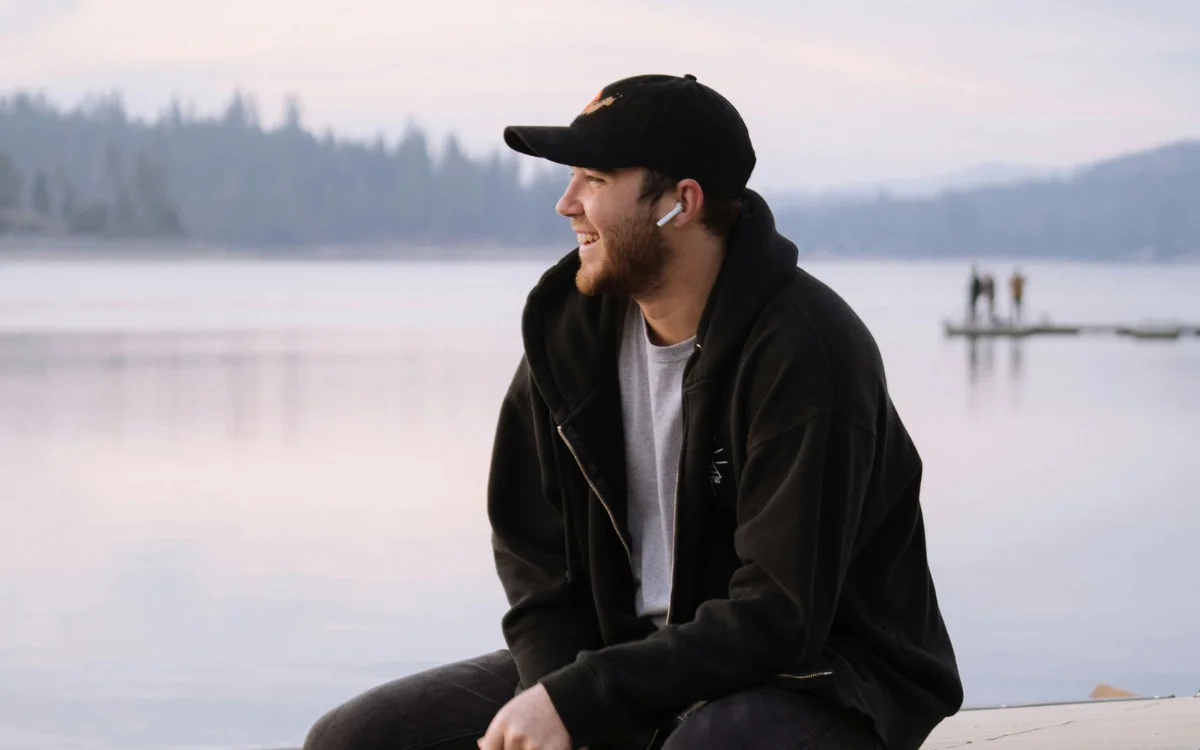 Apple could be dropping eyes in the side of your head with new AirPods that can see