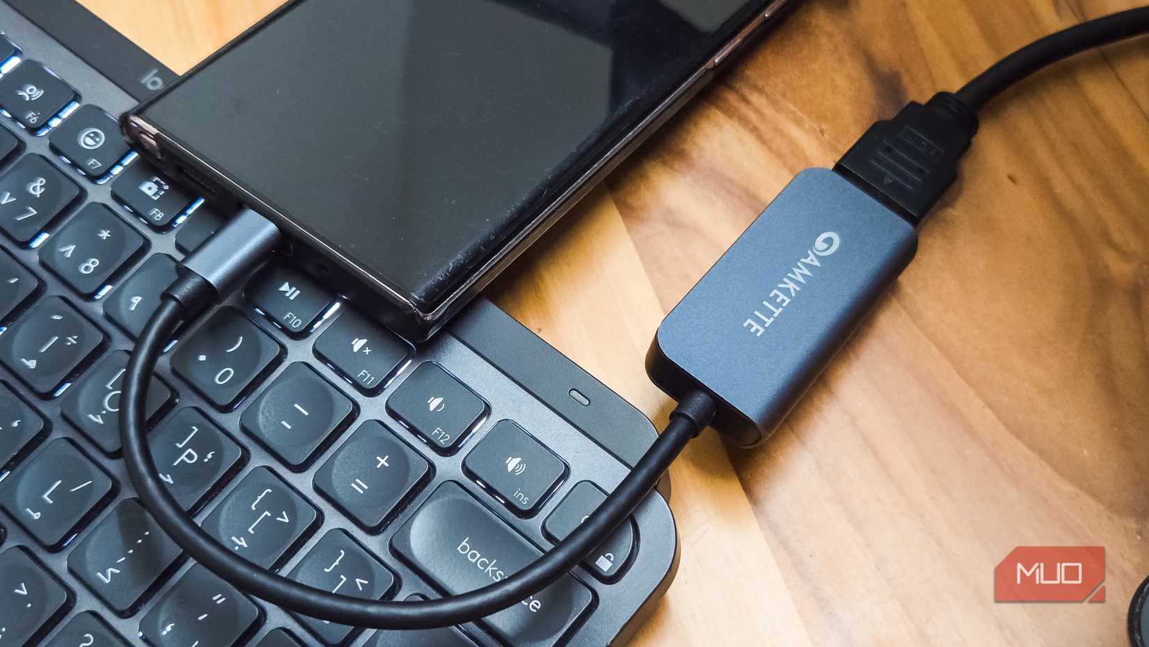 amketter multi-port USB-C-HDMI-adapter connected Note 20 Ultra in Dex mode