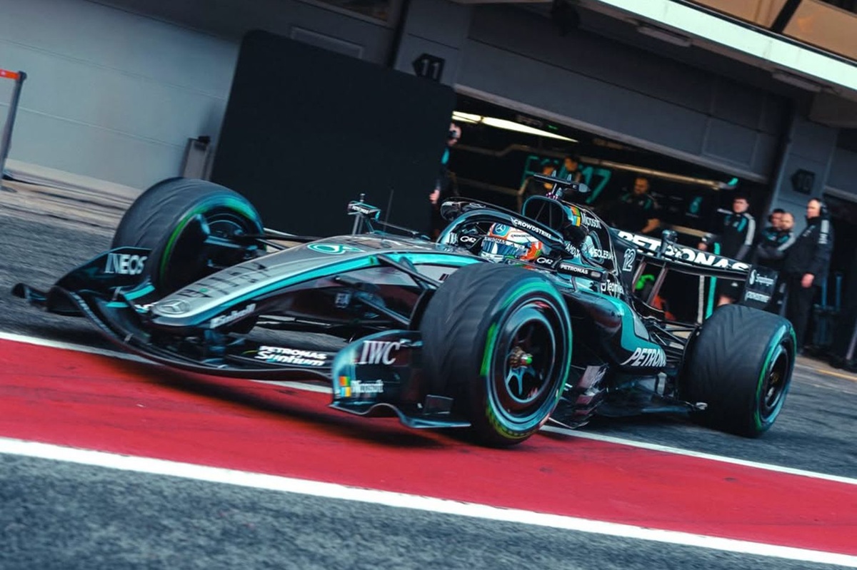 Mercedes rivals push for intervention over F1 engine loophole