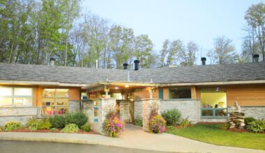 Longtime hospice supporter shares jackpot with a relative