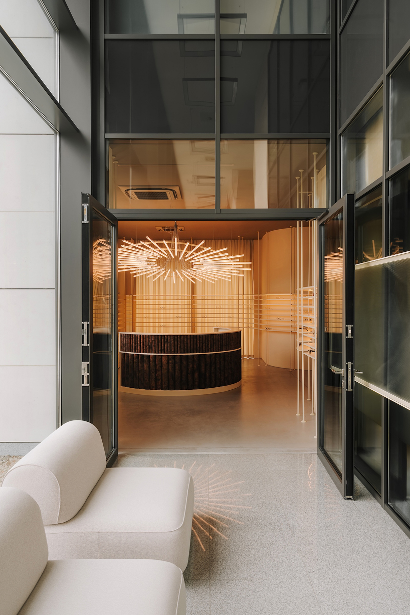 ocular anatomy informs optical salon’s interior in poland