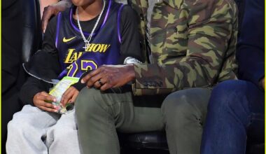 barack michelle obama join many celebs courtside at nba all star game 035282001