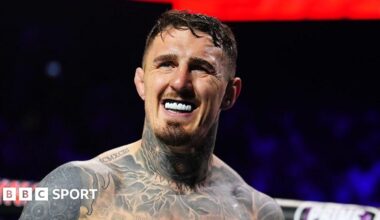 Max Holloway and Charles Oliveira face off