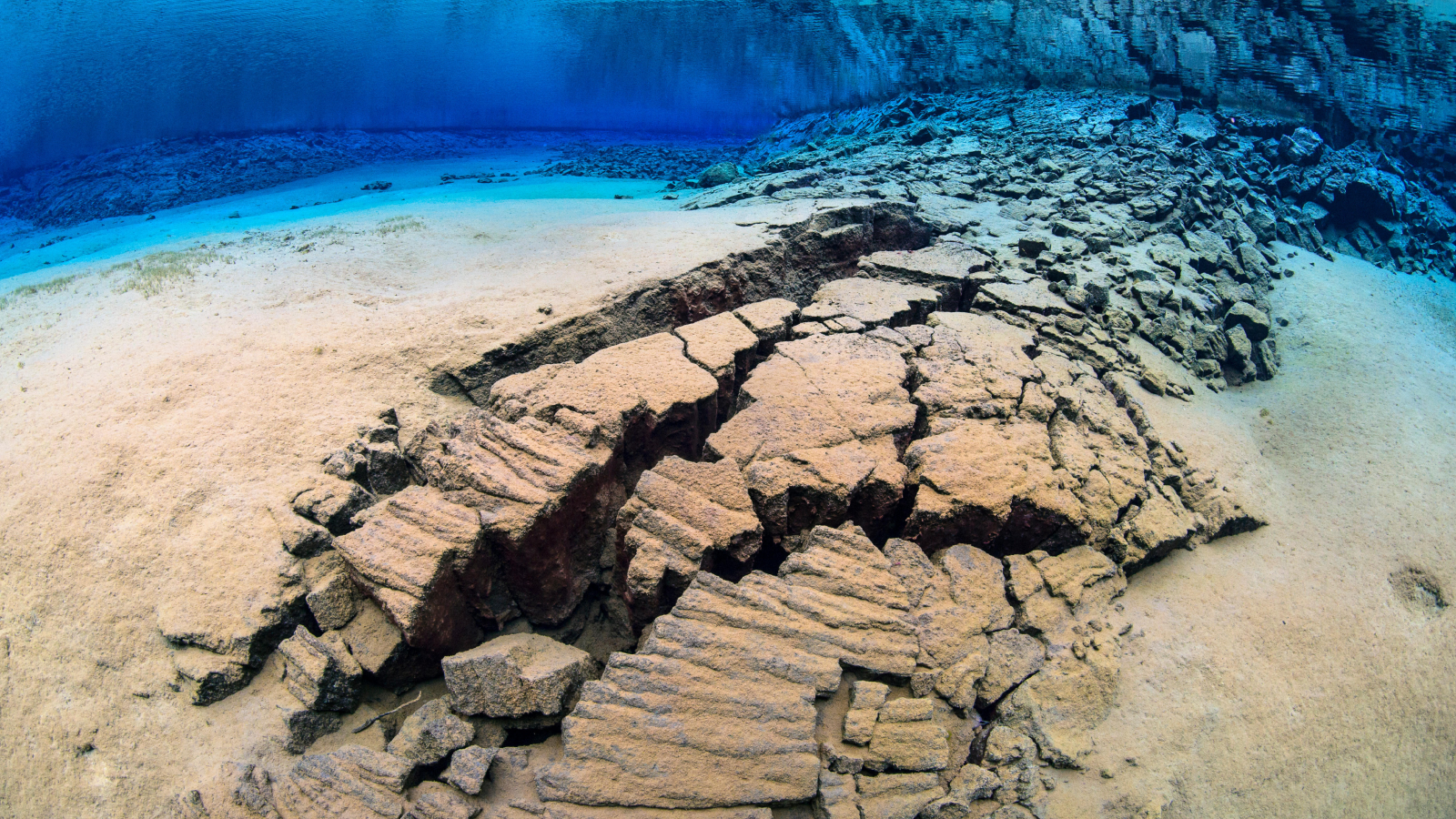A fracture in the earth's crust in the rift valley between the American and Eurasian continental plates in Iceland.