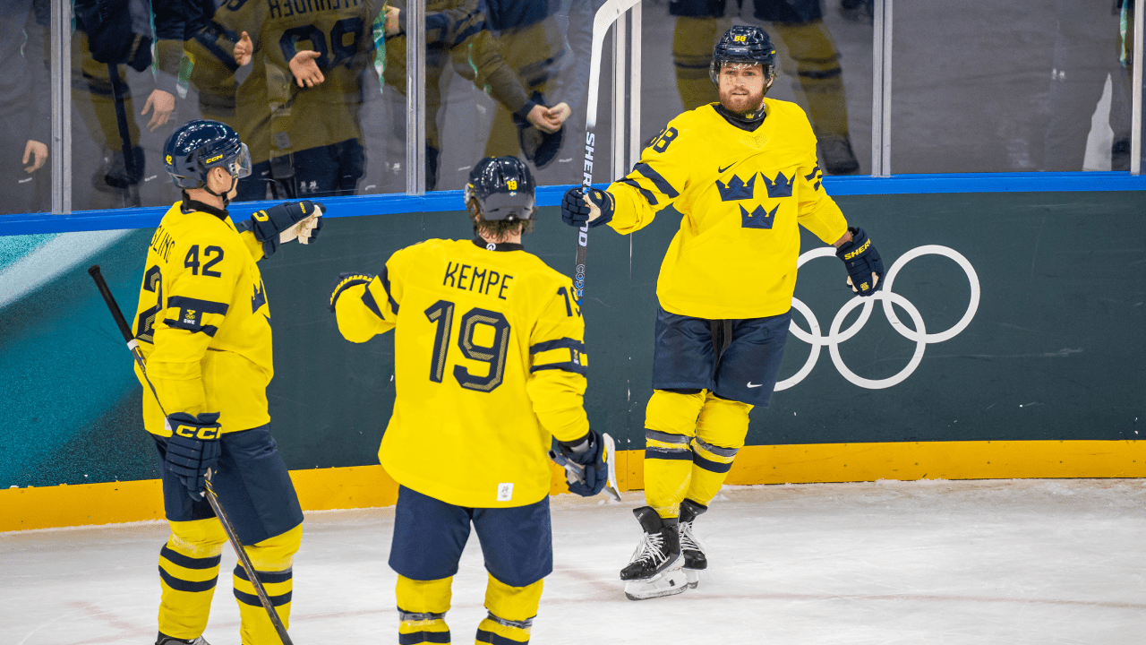 Nylander breaks tie in 2nd period, Sweden holds off Italy in Winter Olympics Group B