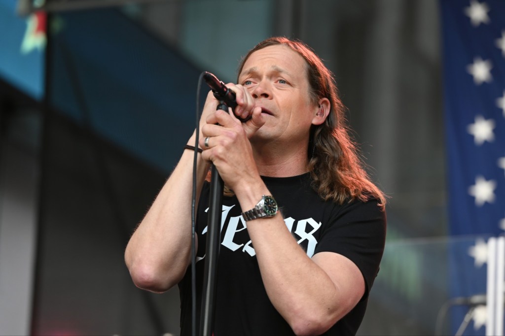 3 Doors Down Singer Dies at 47