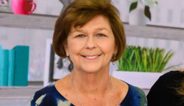 Ransom deadline passes for Savannah Guthrie's mom as family appears not to pay multimillion-dollar demand