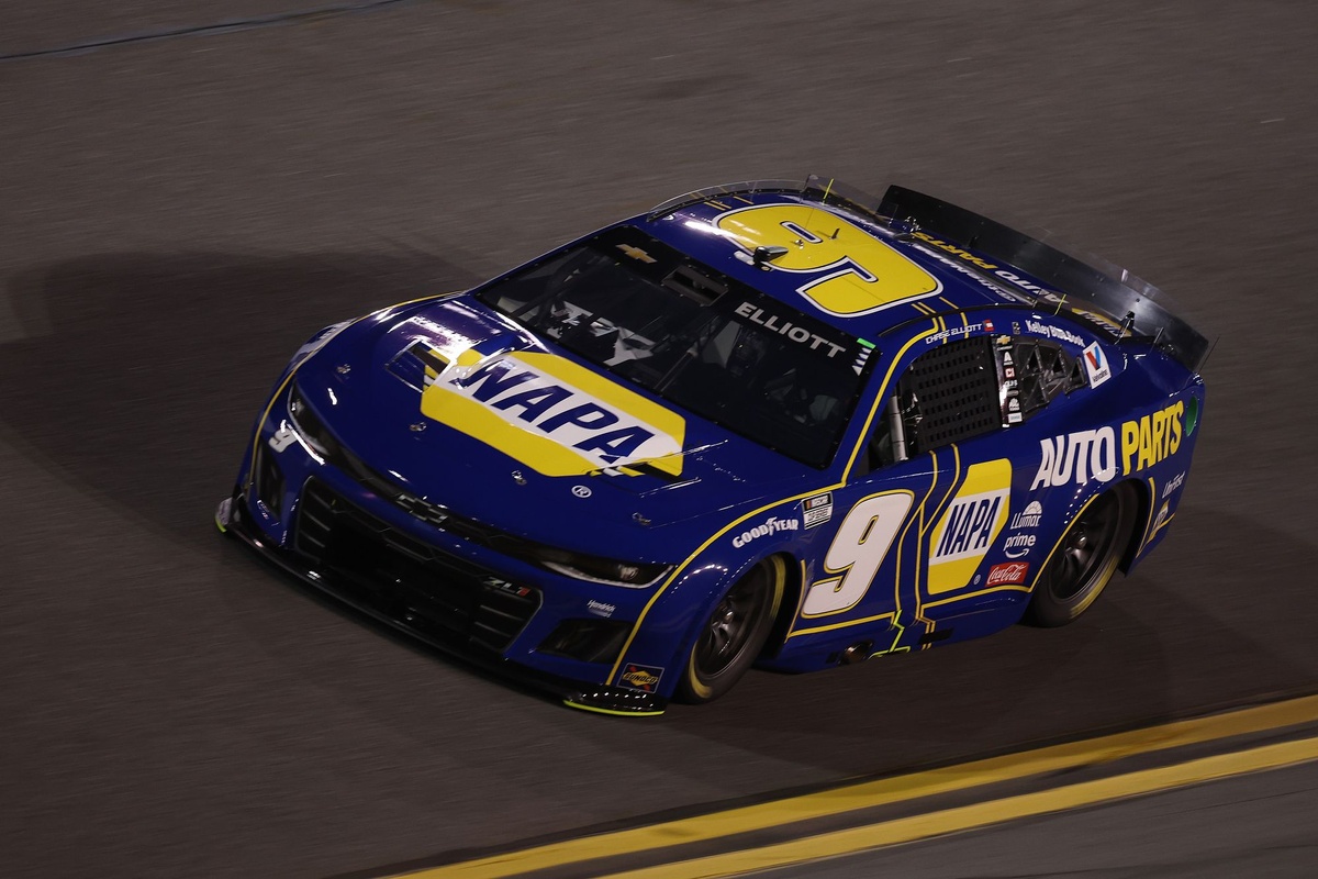 NASCAR Rule Book update bans using hands to deflect air while driving