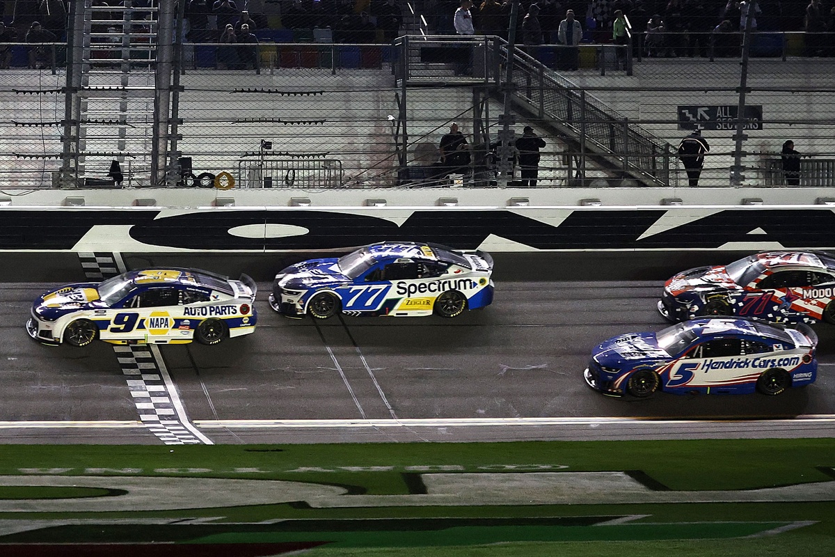 Chase Elliott wins Duel #2 as an emotional Alfredo locks into Daytona 500