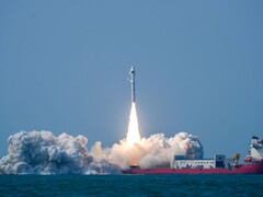 The Smart Dragon-3 lifts off from a vessel at sea