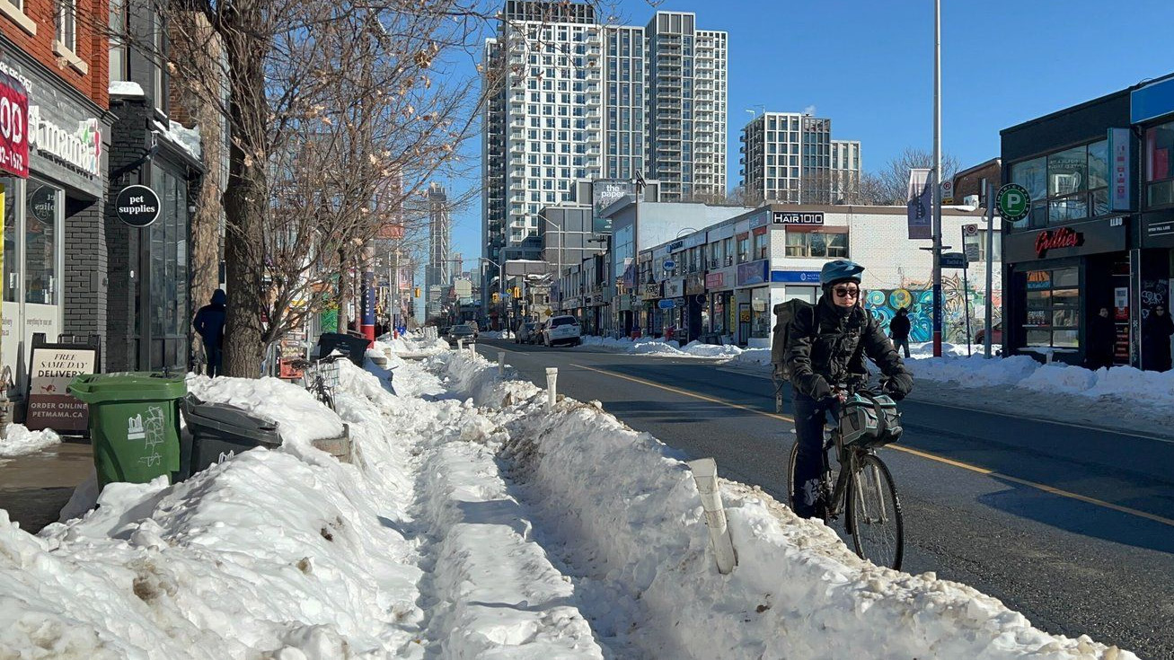 Toronto cyclists frustrated by snow-blocked bike lanes week after record storm