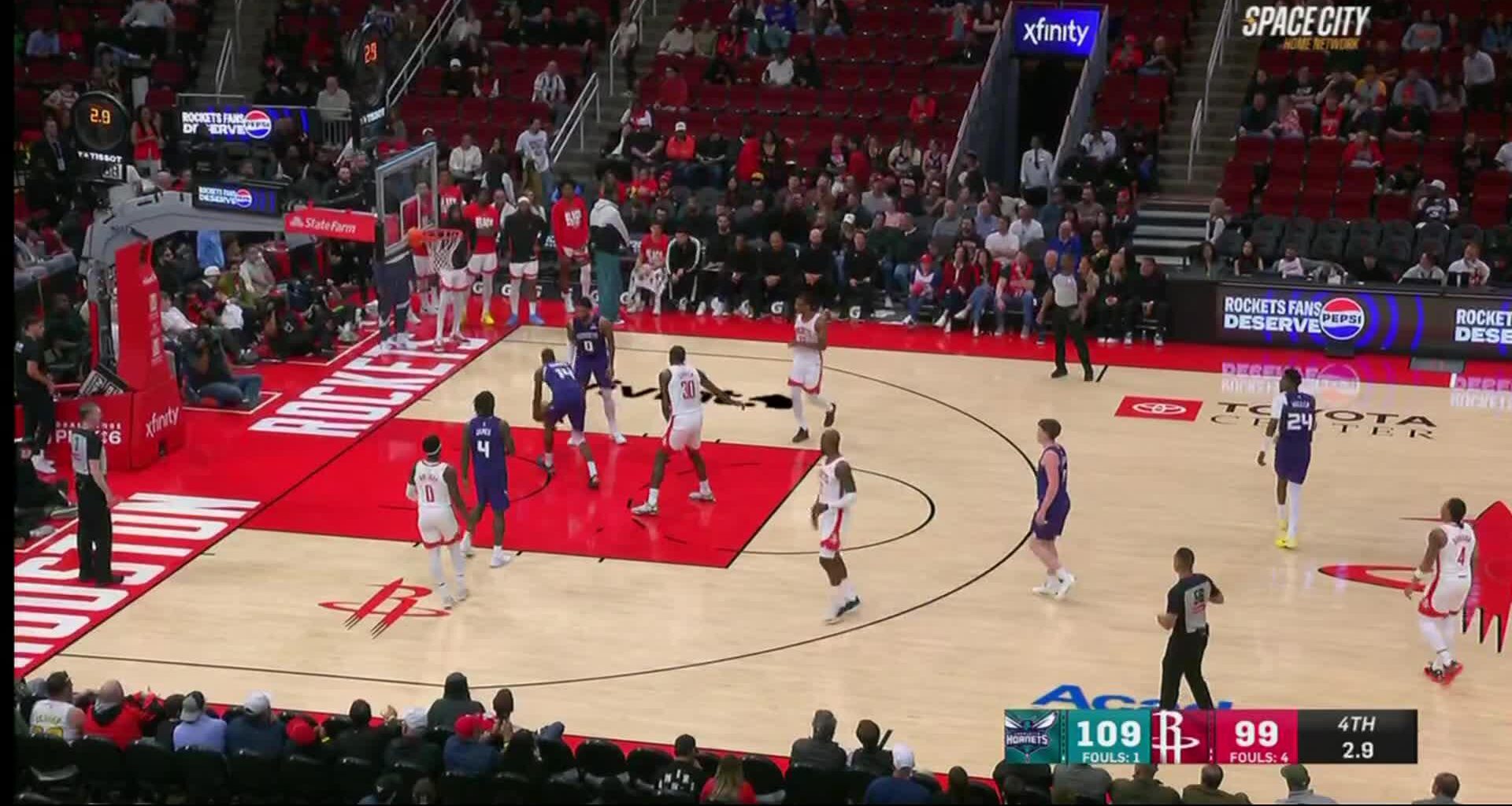 Hornets extend winning streak to 8 games with 109-99 victory over Rockets