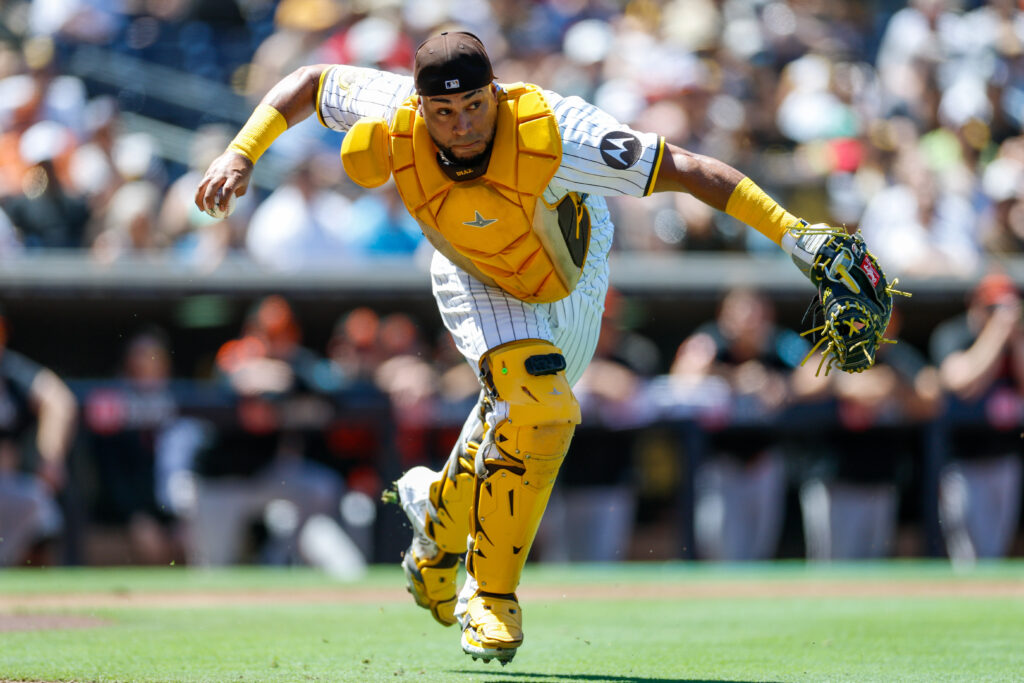 Royals Sign Elias Díaz To Minor League Deal