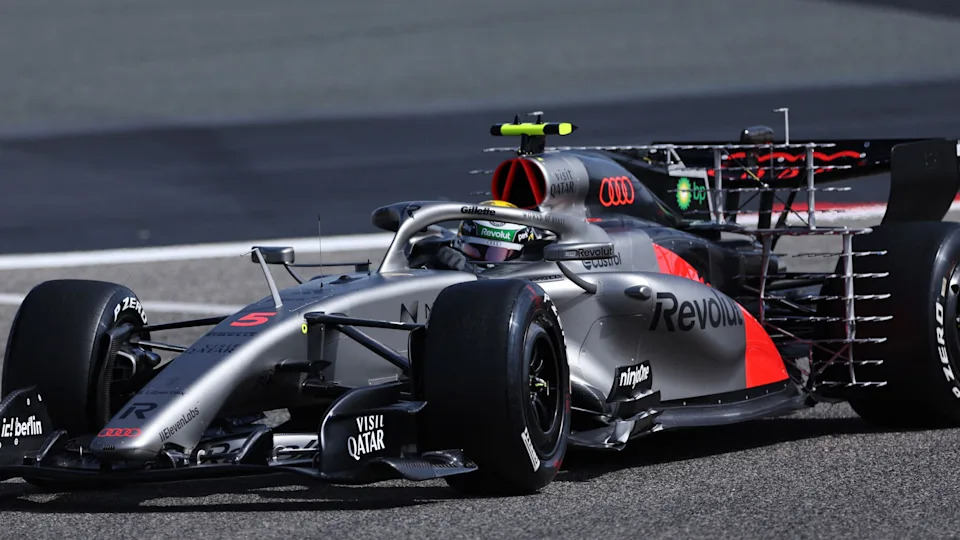 Audi's Gabriel Bortoleto on the track in Bahrain 
