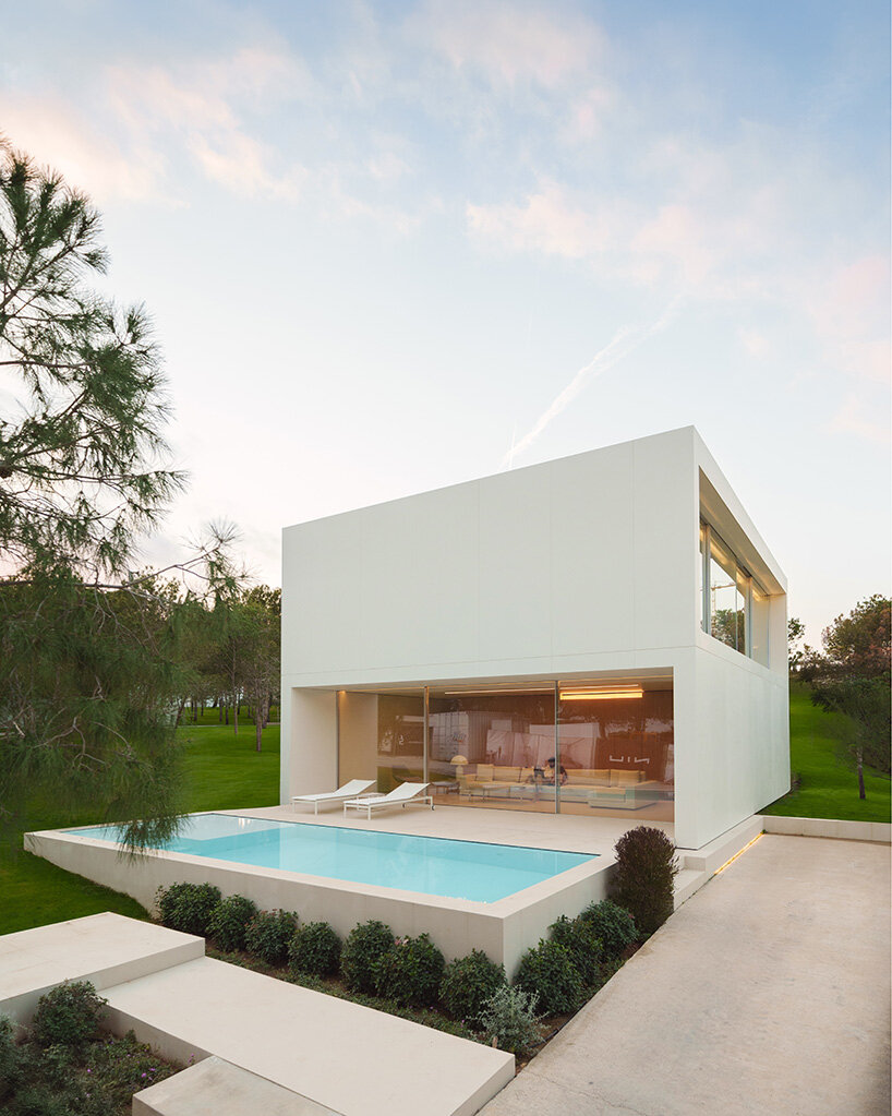 fran silvestre arquitectos develops timber-and-steel home conceived for dismantling in spain
