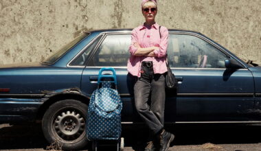 Full Trailer: Rose Byrne In "Tow"