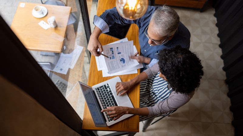 Where businesses must offer employees a retirement plan