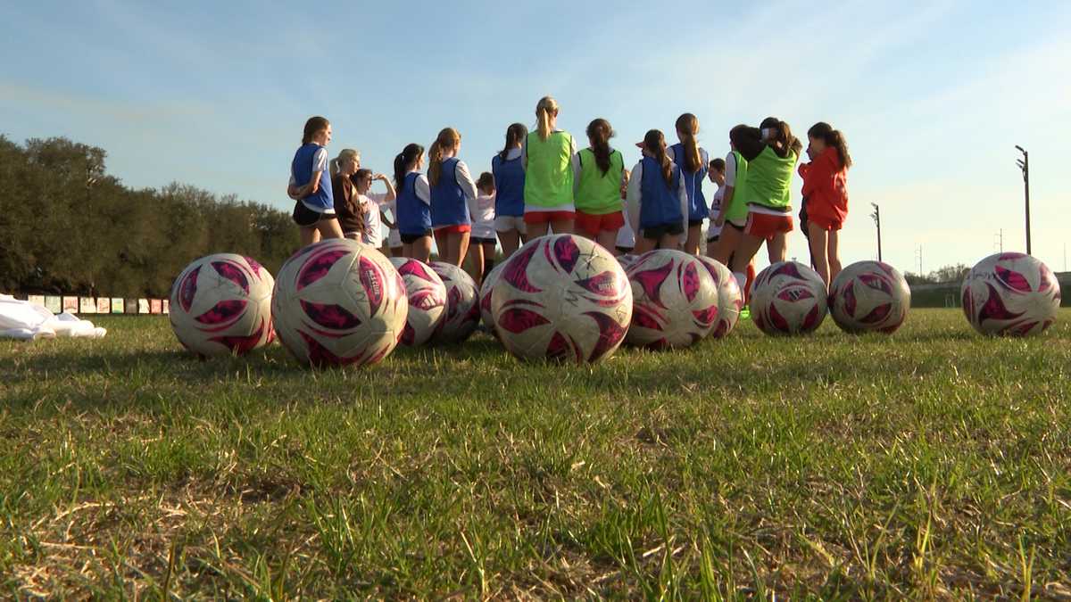 Dominican, Mount Carmel set to square off in soccer state championship