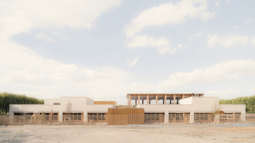 Groupe Scolaire Simone Veil by Le Penhuel & Associés