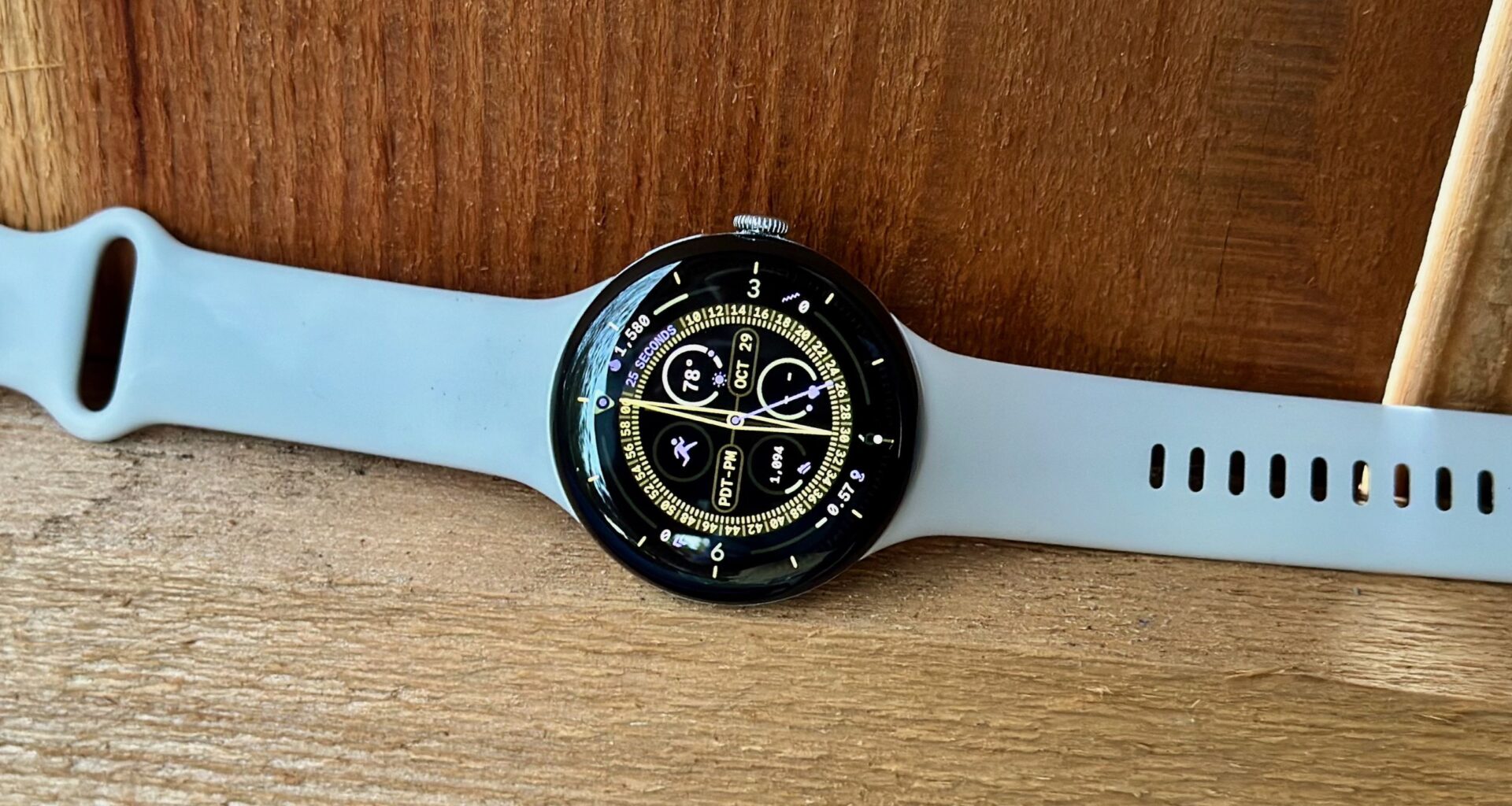 Just in time for Presidents' Day, the Pixel Watch 4 has crashed back to its Black Friday price