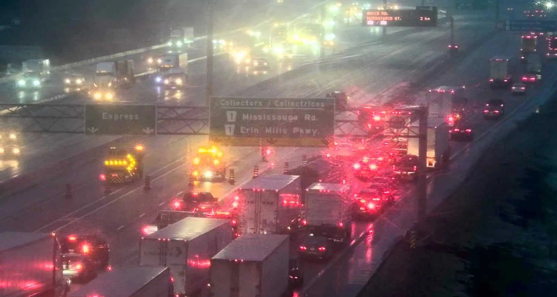 crash 401 mississauga winston churchill