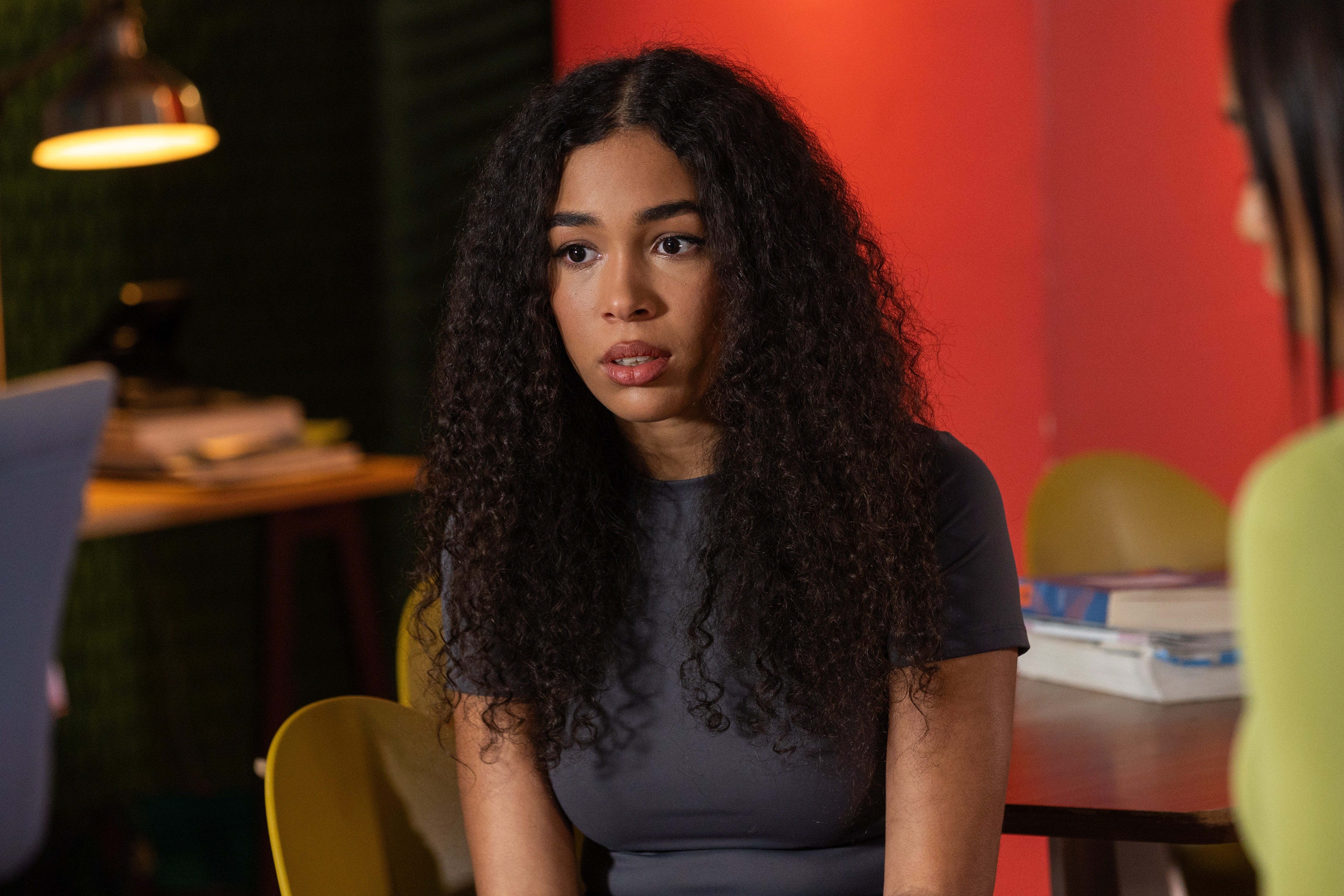 vicky grant in hollyoaks