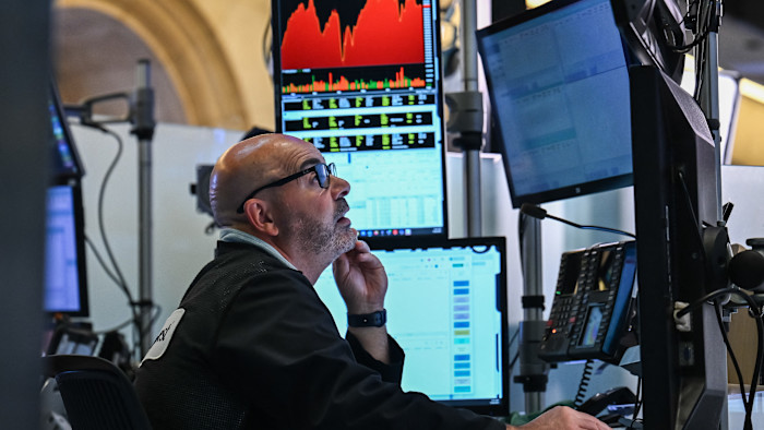 US tech stocks hit by fresh wave of selling as chipmakers Qualcomm and AMD tumble