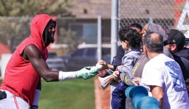 Reds bullpen blasted by Mariners in 14-8 Cactus League loss