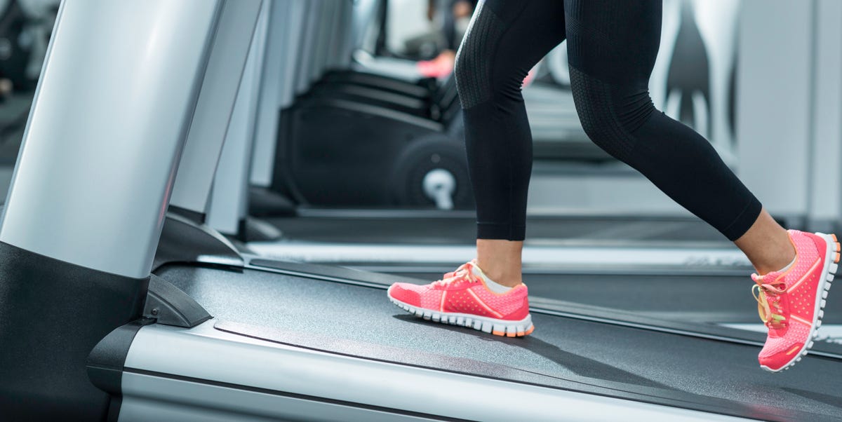 This incline walking workout burns 7% more fat than running, scientists confirm