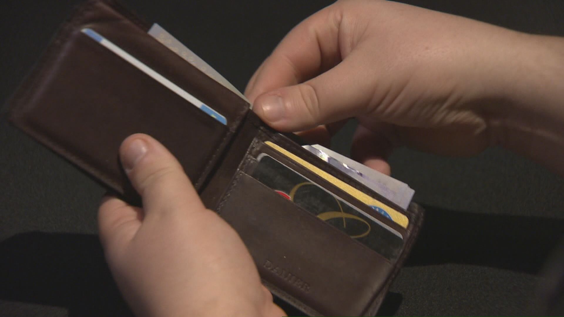 Click to play video: 'Business Matters: Income gap in Canada reaches record high in 1st quarter of 2025'