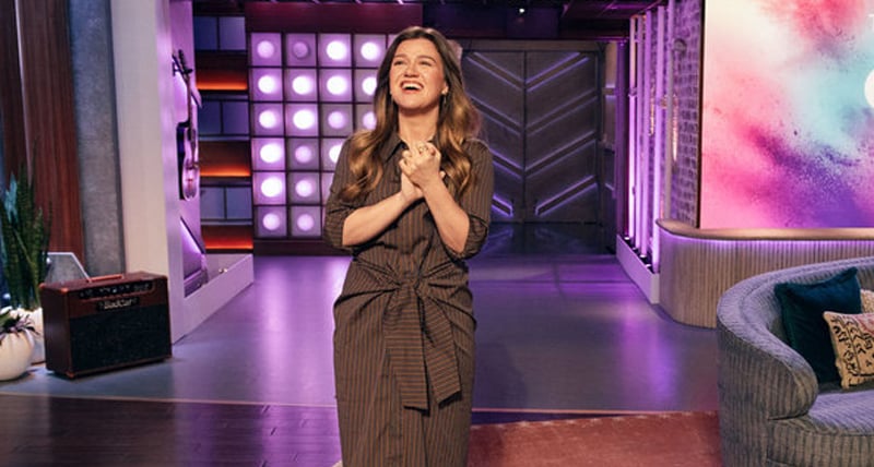 Kelly Clarkson Confirms Her Talk Show Is Ending, Explains Why in New Statement | Kelly Clarkson, Television | Celebrity News and Gossip | Entertainment, Photos and Videos