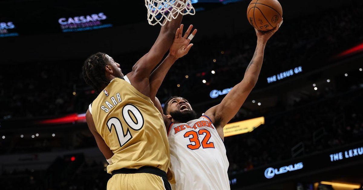 Knicks blast Wizards for 7th straight win, lose Josh Hart to injury