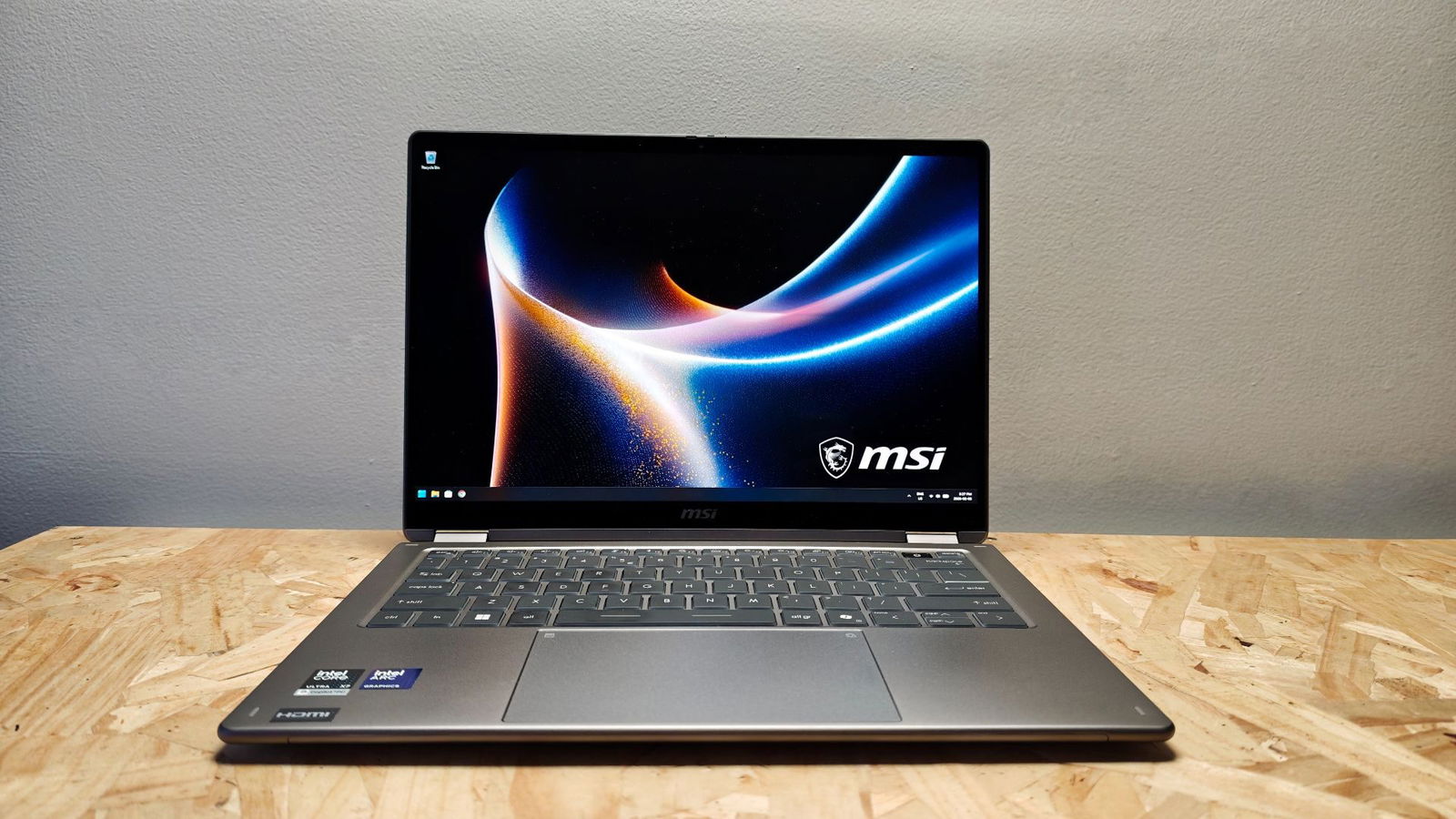 MSI Prestige 14 Flip AI+ Laptop Review