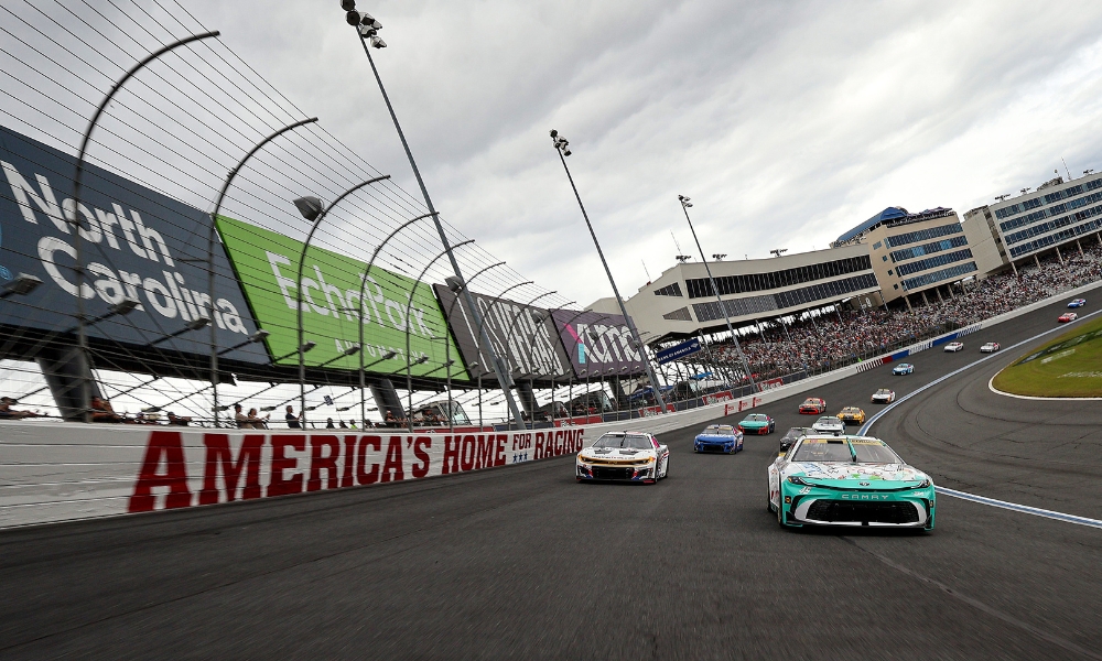 Nascar to use Charlotte's oval layout for Chase return in 2026