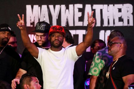 Floyd Mayweather Plans Fourth Return From Boxing Retirement