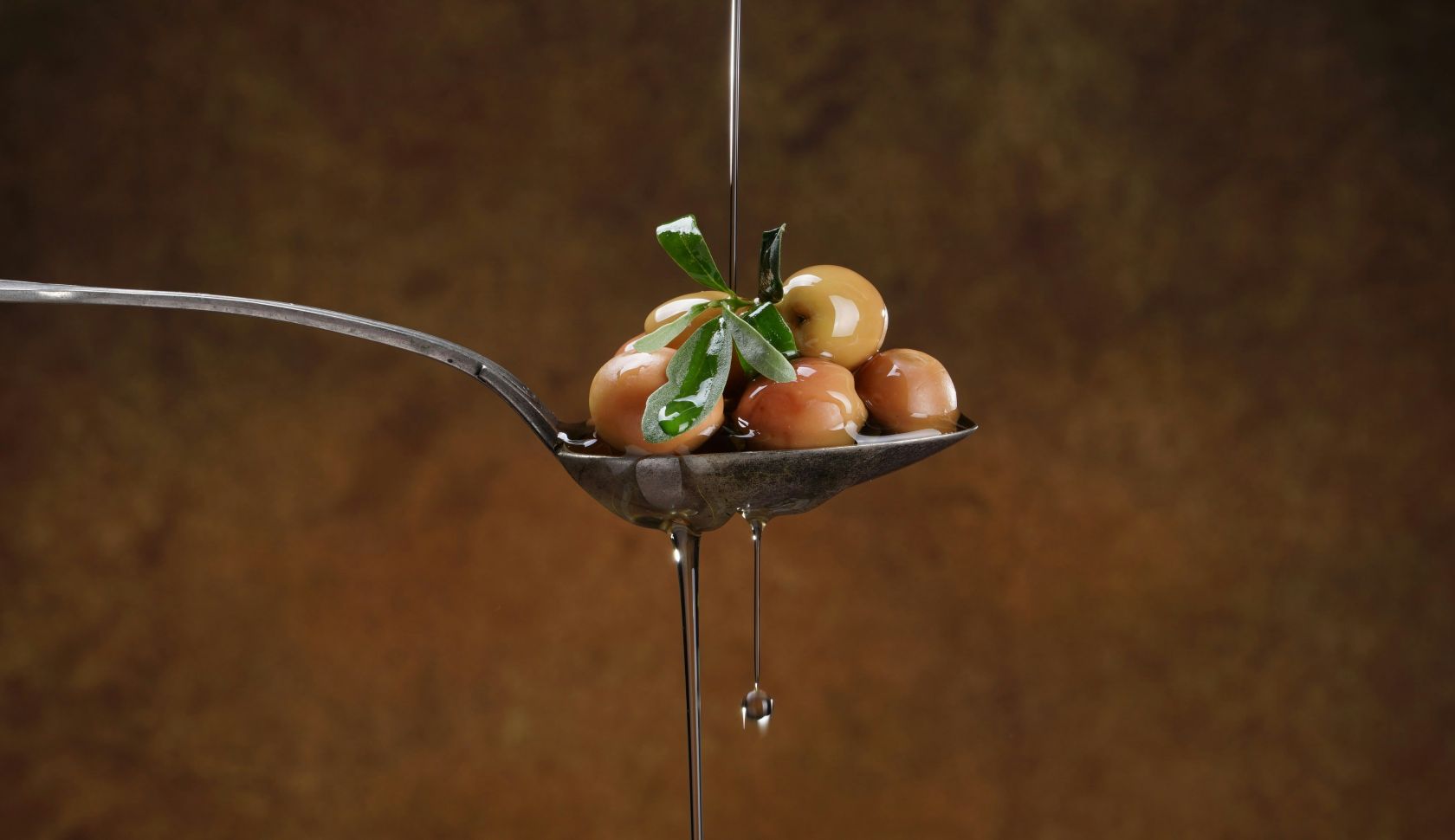 Olive oil prices fall in Portugal