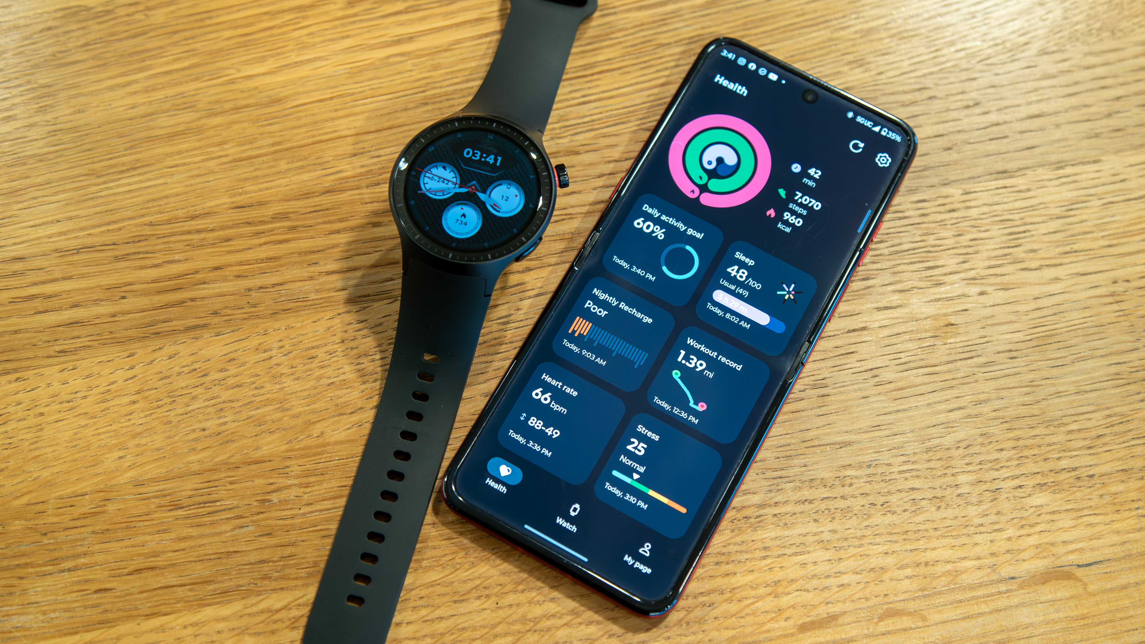 Moto Watch and the companion app