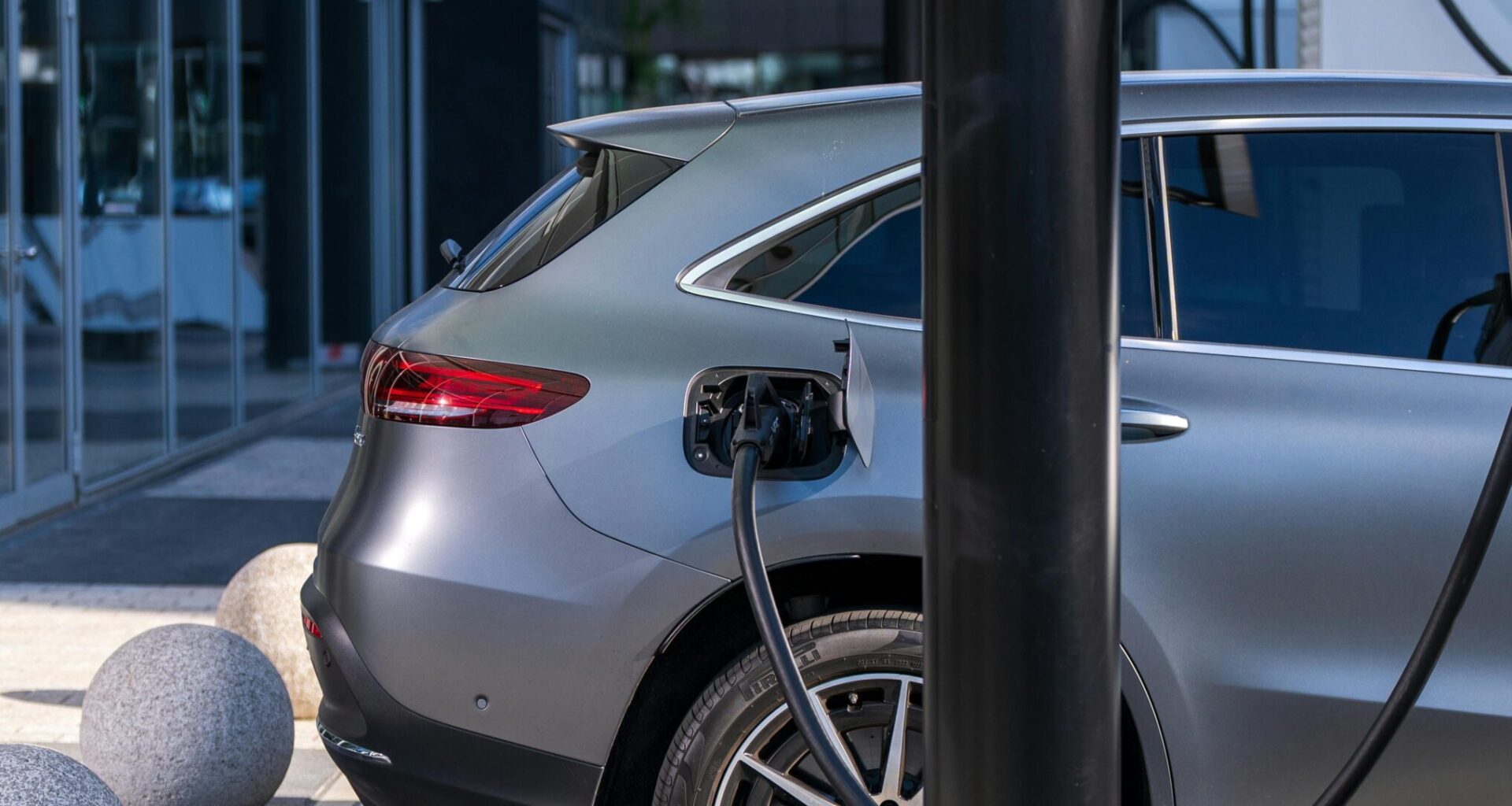 Canada Launches New Strategy For Automotive Industry