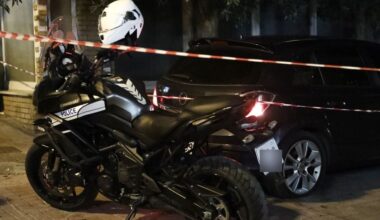 Two men stabbed in Athens, apparently by soccer hooligans