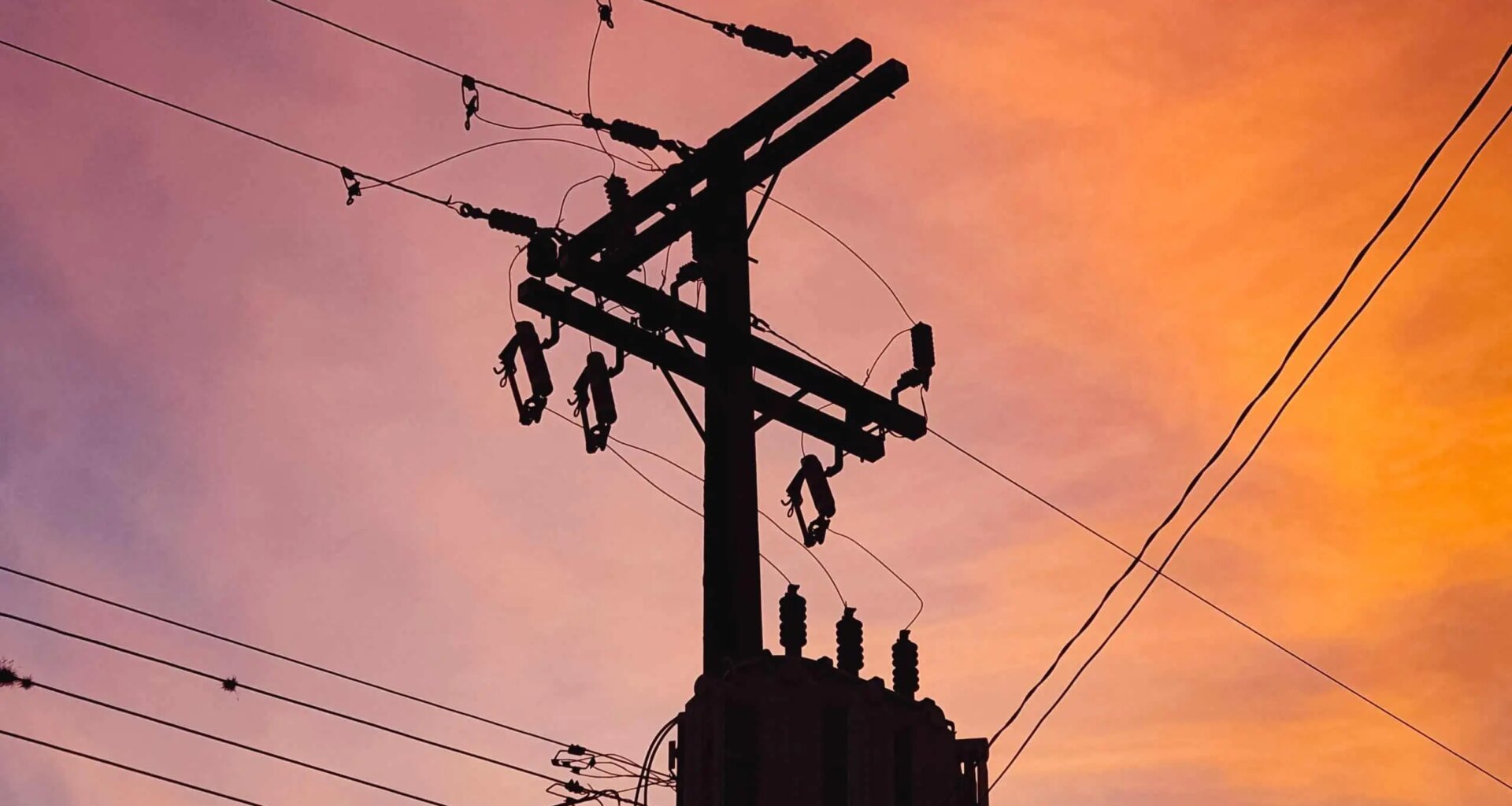 Power outage leaves over 1,900 homes and businesses in the dark in Brampton