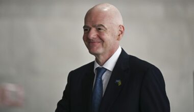 Rummenigge defends FIFA boss Infantino: "He has a soccer heart" - FCBinside