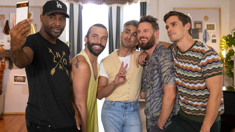 Karamo Brown, Jonathan Van Ness, Tan France, Bobby Berk, and Antoni Porowski taking a selfie in Queer Eye
