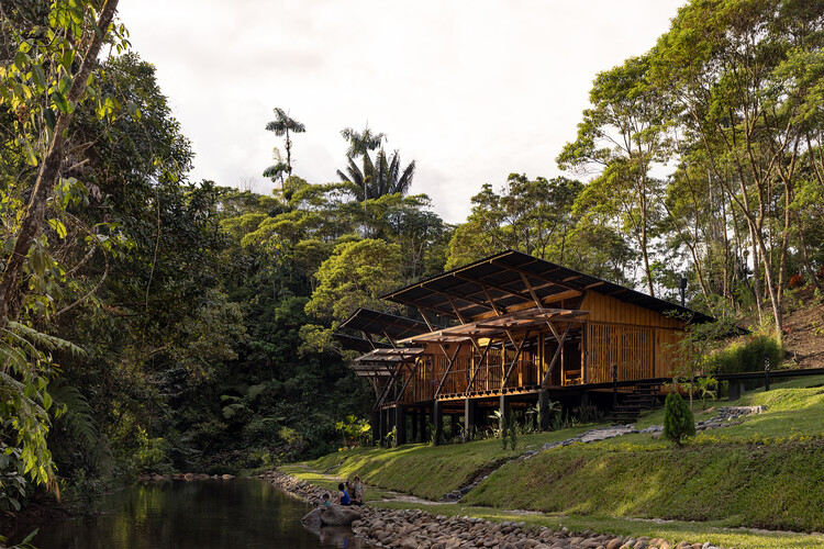 Hoguera de Madera Refuge / Mestizo Estudio Arquitectura - Exterior Photography, Forest