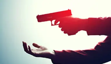 51 robberies, 15 with guns reported last month in Mississauga and Brampton