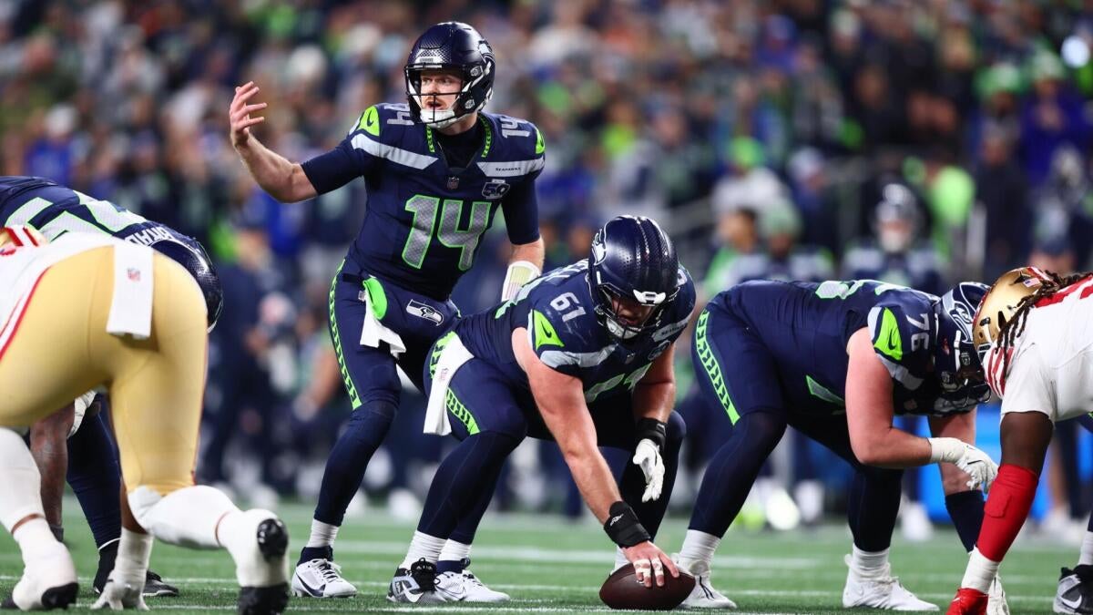 Seahawks vs. Patriots odds, picks: Experts reveals exact score predictions for the Big Game