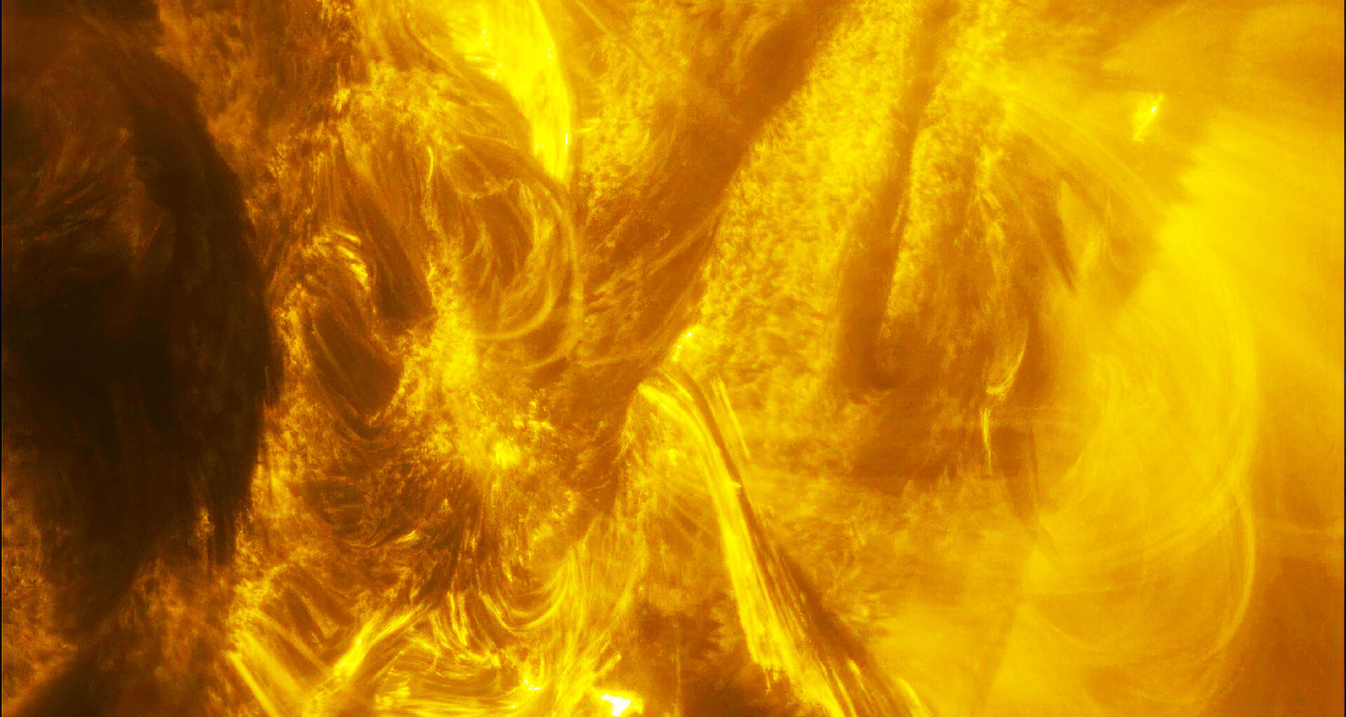 Chaotic origins of solar flares revealed in new observations