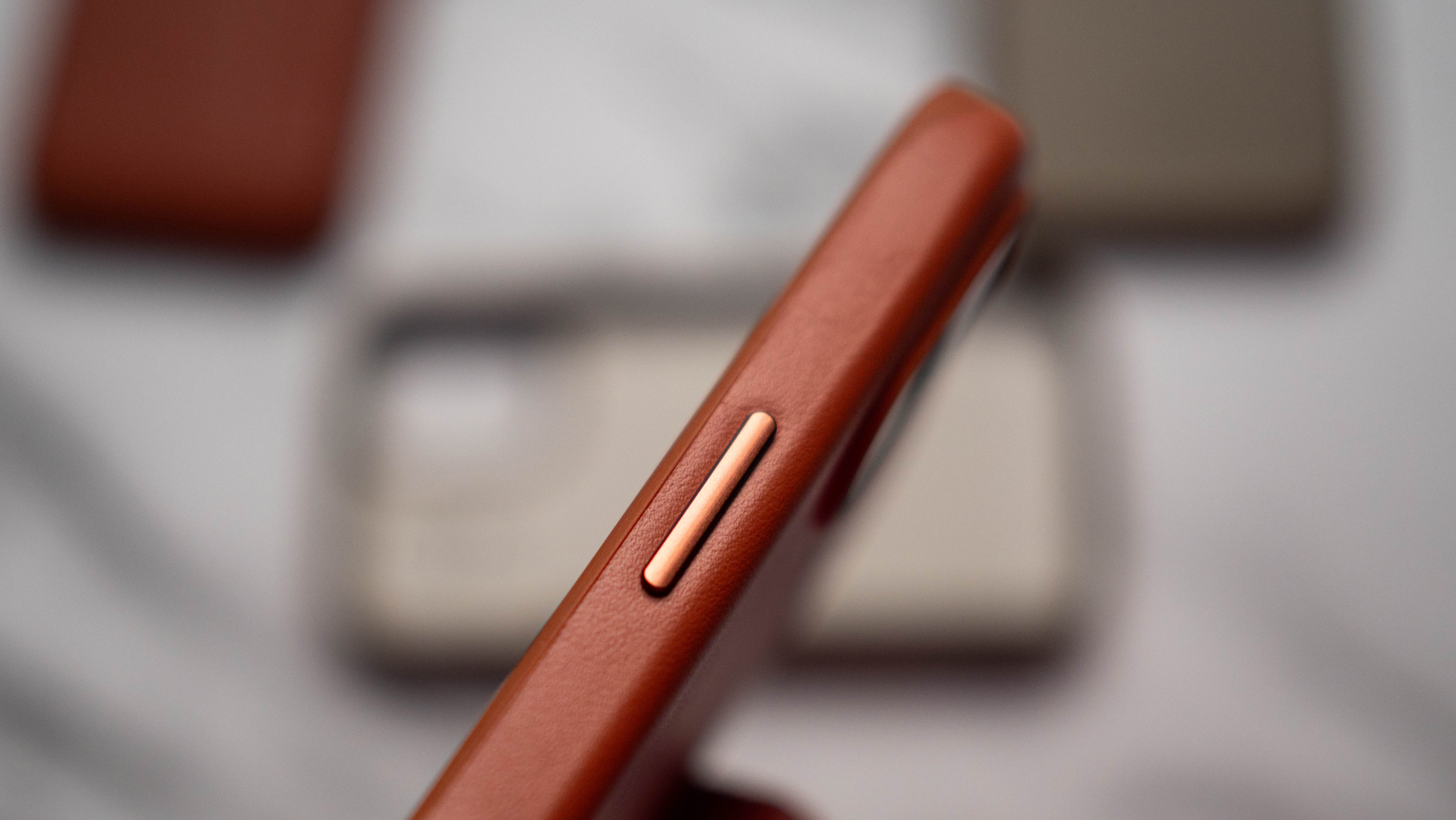 Bellroy iPhone 17 case