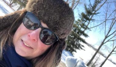 Winnipeg family ‘completely changed’ after woman dies waiting 11 hours in ER - Winnipeg