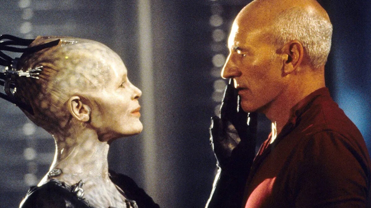 Warner Bros. Has Decided That Maybe Paramount Could Be the Better Deal After All